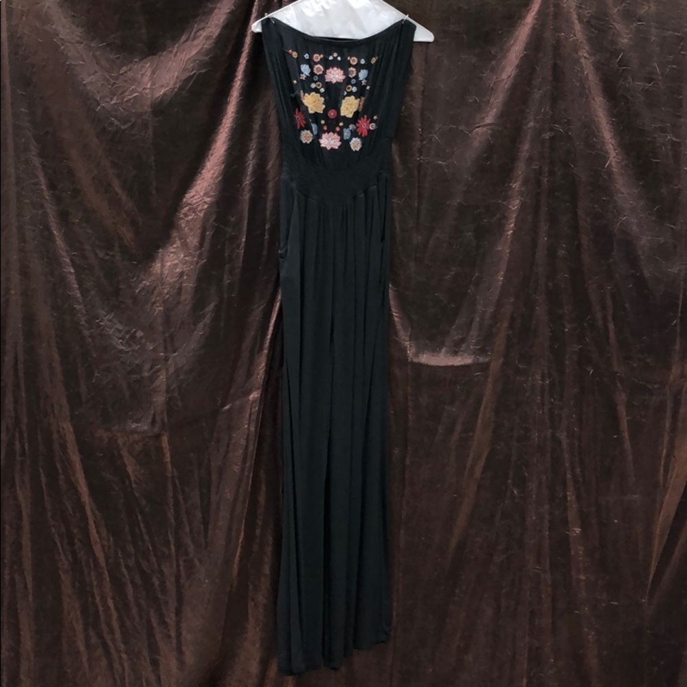 Flower embroidered Romper